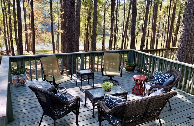 Welcome to the Lake House "Treehouse" on Lake Livingston