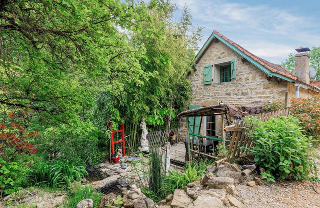 Welcome to this charming stone house with swimming pool.