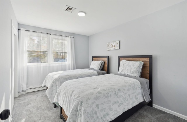 Welcome to Your Perfect Getaway! Close to Wilmington, Newark, and Philadelphia!