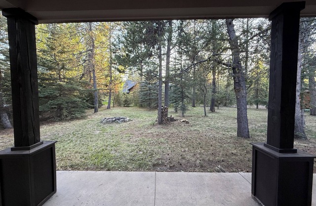 Welcome to Waddington Pines, a serene cabin in charming Donnelly!