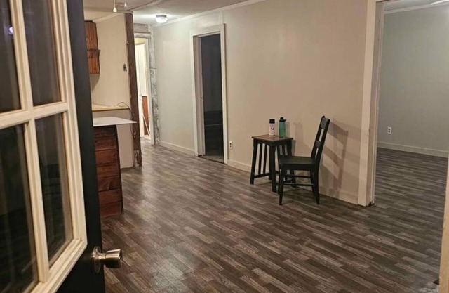 Welcoming 2-bedroom first floor apartment located in charming Heuvelton.
