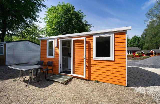 Well-maintained chalet near Amsterdam