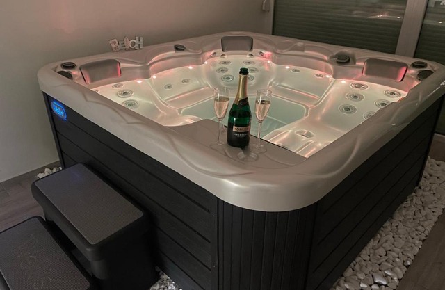 WELLNESS SZALON PÉCS