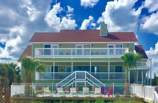 Wendy Shores - Oceanfront in Garden City Beach