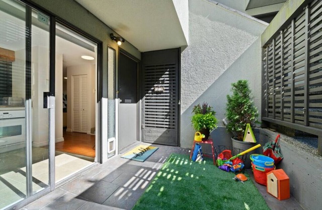 West End Family Getaway - 2 min to Stanley Park