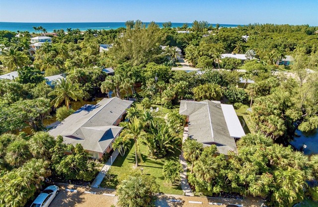 West End Paradise Unit 4 Scallop 5 - One bedroom suite w/water views