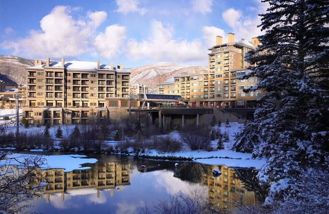 Westin Riverfront 2 Bdrm Prem Villa: sleeps 8, March 15-22, 2026, Ski In/Out