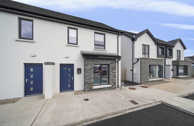 Westpoint - Beautiful, New & Modern, Town Location, Garden