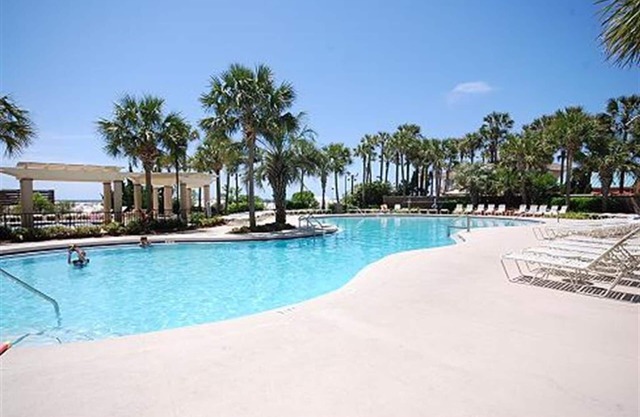 WESTWINDS SANDESTIN BEACH FRONT 2 KINGS LARGEST FLOOR PLAN SUNSETS!