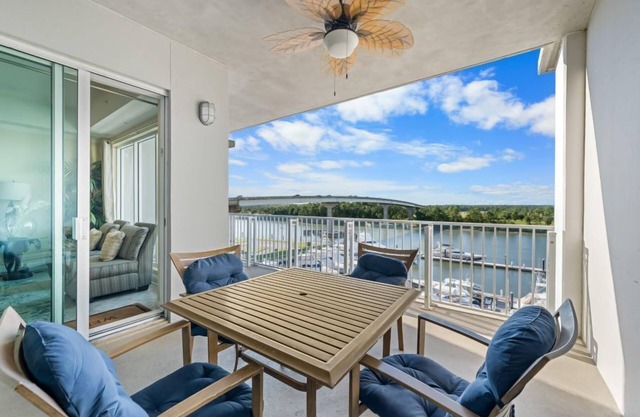 Wharf 521-Your Coastal Escape Awaits! Dive in and Relax!