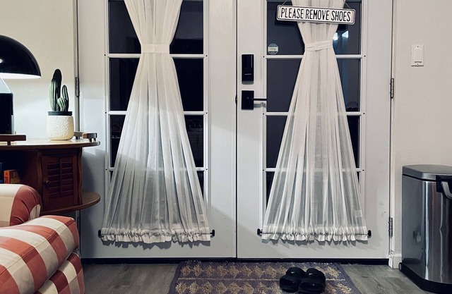 Whimsical Designer Guesthouse — 2-bedroom near Kaiser Apple Nvidia Levis Stadium