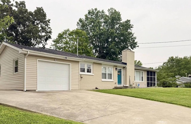 Whisker Ridge: A Cozy 3-Bedroom Cottage