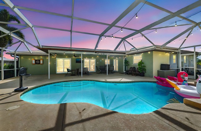 White Sands Escape – Heated Pool & Fire Pit