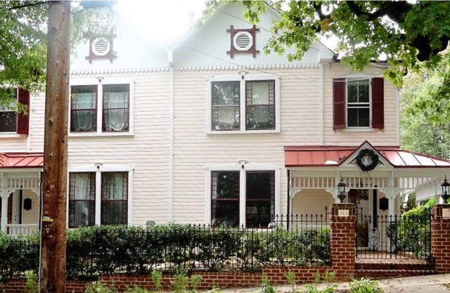 Whole House Rental in Virgina