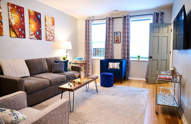 Wicker Park 2Bdrm Fall Sale 109.00 Oct 20-24 by SaltShed & Jack’s Pumpkin PopUp