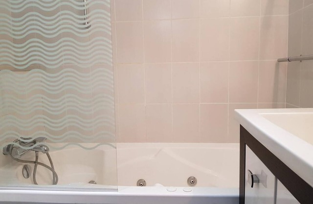 Wifi, 200m from ski slopes, 10th floor, tv, 44m², Les Arcs