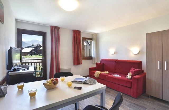 Wifi, swimming pool, terrace, balcony, parking, tv, ski locker, 36m², Morillon