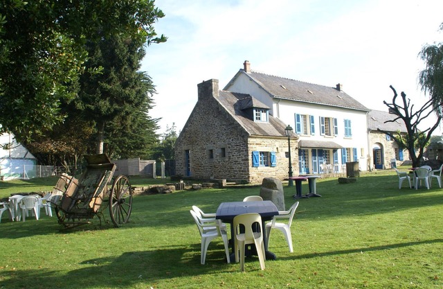 Wildlife Haven Near Le Pouldu