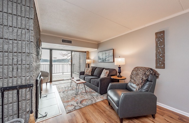 Will O' The Wisp: 201B One Bedroom/One Bath