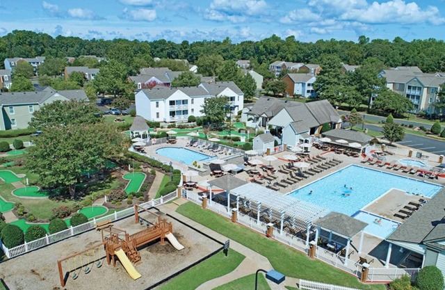 Williamsburg 3 Bedroom, 3 Bathroom Condo, Family Friendly Amenities