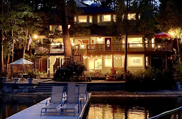 Willow Cove Lodge - Lakefront in quiet Willow Cove - 6 bd/4 bth. Sleeps 17