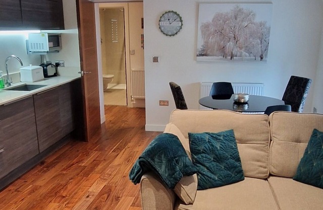Willow Suite - One-bed studio apartment