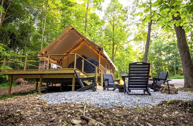 Willow Tent - Unique Glamp Site with Chicken Coop