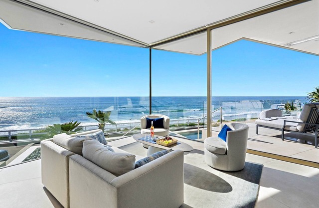 Windansea Luxury Pool Rooftop Views