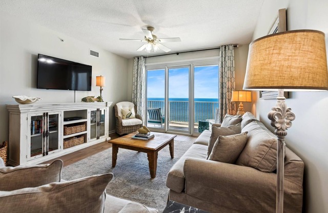 Windemere 706 - Beachfront view - NO HASSLE CHECK OUT