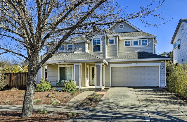 Wine Country Vacation Home w/Fireplace!