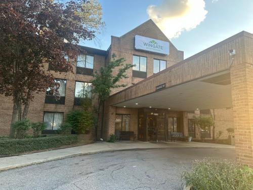 Wingate by Wyndham Livonia