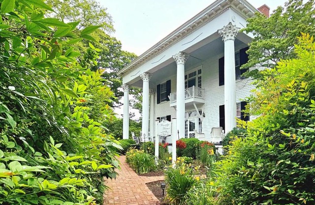 Winridge Manor