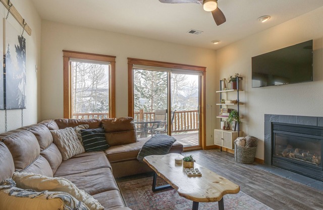 Winter Park Condo w/Balcony & Mtn Views!
