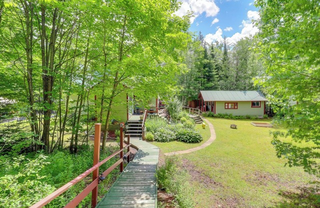 Winter Ski Chalet Escape-Pet-Friendly, 5 Mins to Skiing & Top Ski Cross Course