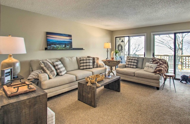 Wintergreen Resort Condo: Walk to Ski Lift!