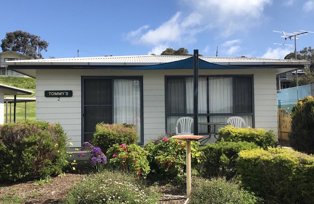 Wintersun Holiday Cottage | Emu Bay | Tommys