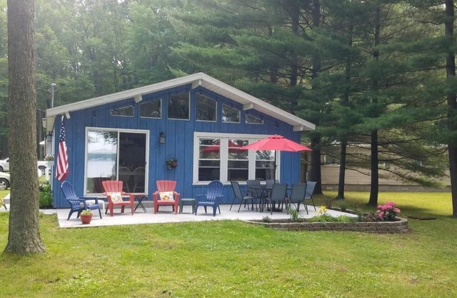 Wolf Lake Cottage with a fabulous view of beautiful Wolf Lake!