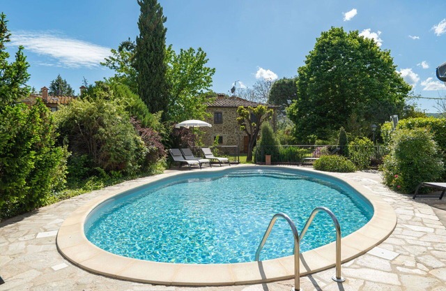 Wonderful private villa for 10 people with WIFI, private pool, TV, pets allowed and panoramic view