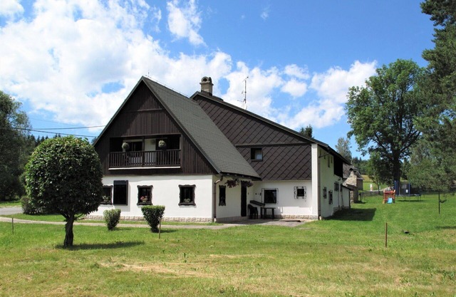 Wonderful private villa for 21 people with WIFI, TV, patio and parking