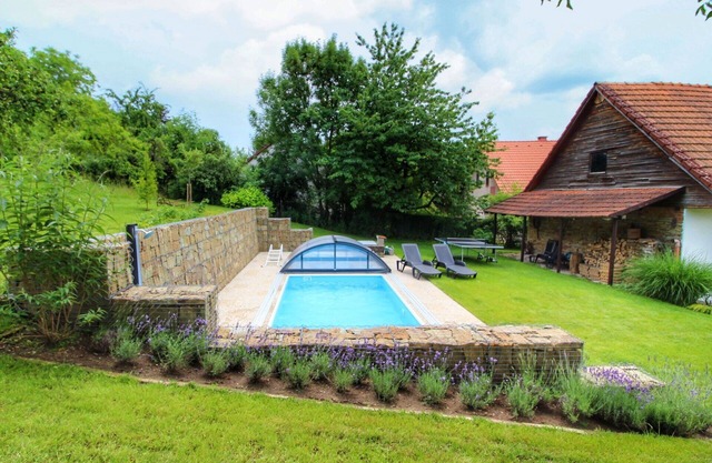 Wonderful private villa for 5 guests with private pool, A/C, WIFI, TV, terrace and parking