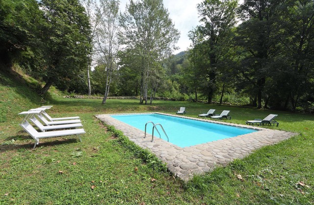 Wonderful private villa for 6 guests with WIFI, private pool, TV and pets allowed