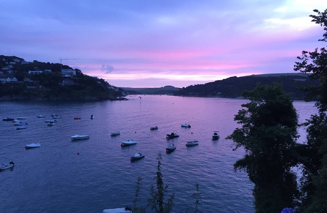 Wonderful 2 Bedrm/2 Bathrm/Parking/2 min walk to South Sands Beach