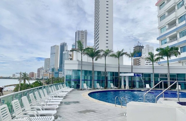 WONDERFUL APARTMENT IN THE BEST LOCATION OF CARTAGENA. Bocagrande Area.