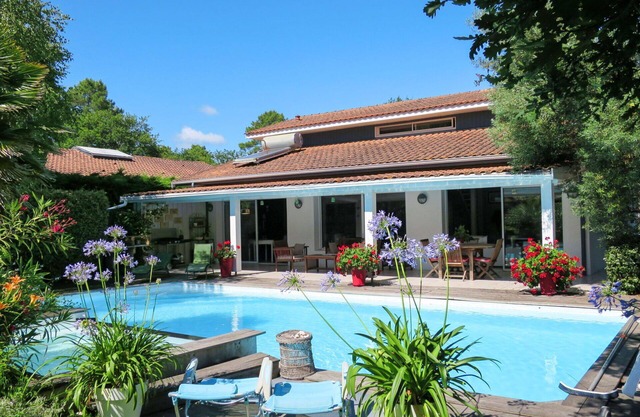 Wonderful private villa for 6 guests with private pool, A/C, WIFI, TV, terrace and parking