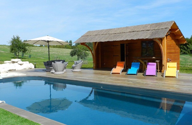 Wonderful private villa for 8 people with private pool, WIFI, TV, terrace and pets allowed