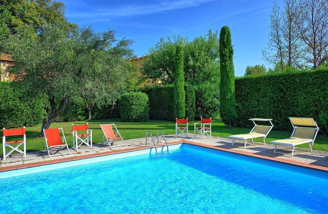 Wonderful private villa with private pool, A/C, WIFI, TV, terrace and panoramic view, close to L.