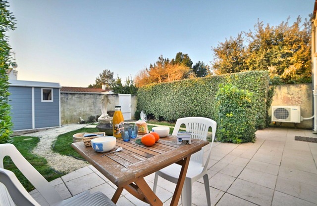 Wonderful private villa for 4 people with WIFI, TV, terrace, pets allowed and parking