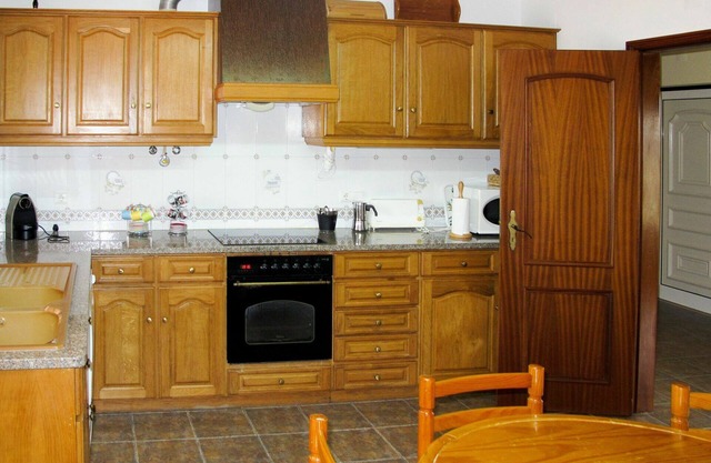 Wonderful private villa for 8 guests with WIFI, private pool, TV, terrace, pets allowed and park.