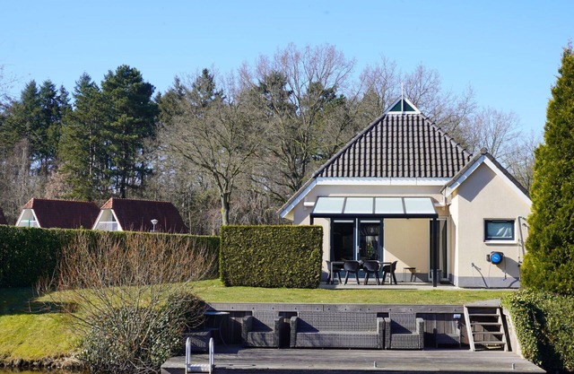 Wonderful private villa for 6 guests with WIFI, pool, TV, terrace and pets allowed