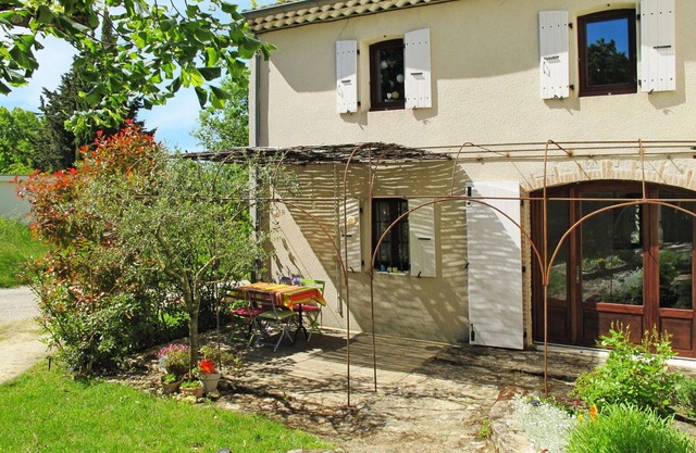 Wonderful private villa for 2 guests with WIFI, TV, terrace and pets allowed